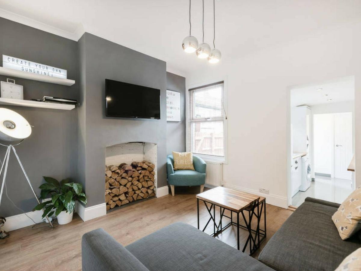 Cambridge House - Modern 2 Bedroom House, Close To Luton Airport & Town Centre Exterior photo
